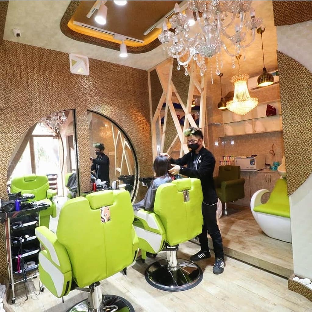 MakeMyBeauty Unisex Salon